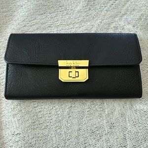 Nicole Miller  New York Slim Black Wallet